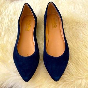 Coach and Four Navy Suede Flat Size 7